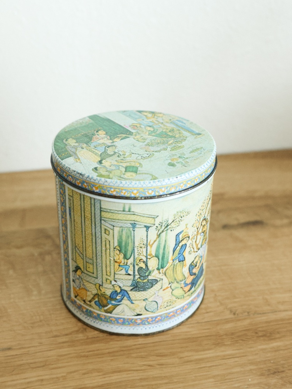VINTAGE 1970s Ben Rickert Decorative Tin Canister